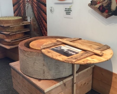 Cave fromage epicerie donJNMeister